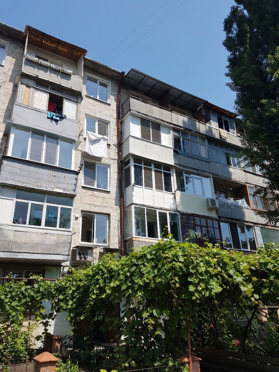 Меняю 1-комнатную квартиру плюс доплата на 2-комнатную