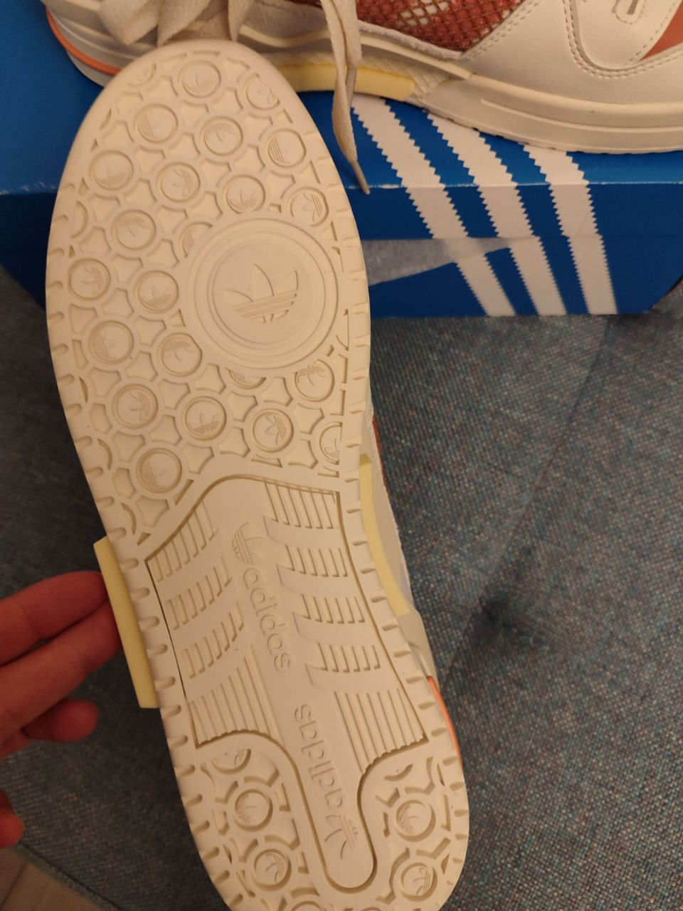 кроссовки Adidas 45 - 46 размер original в коробке foto 3