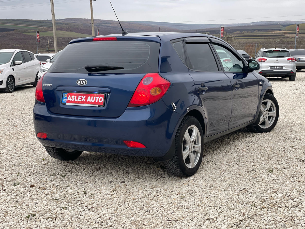 KIA Ceed foto 3