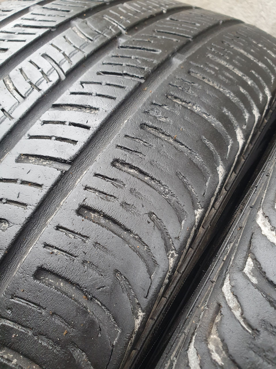 225/45/ R18- Continental. foto 4