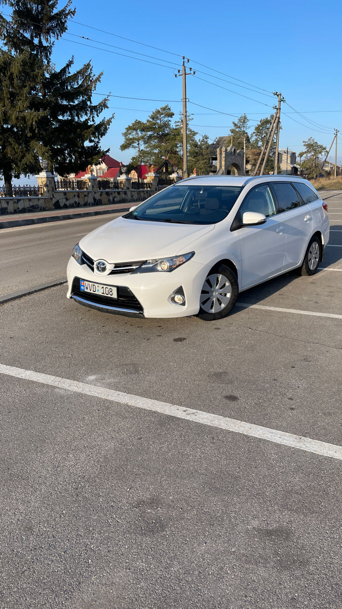 Toyota Auris foto 0