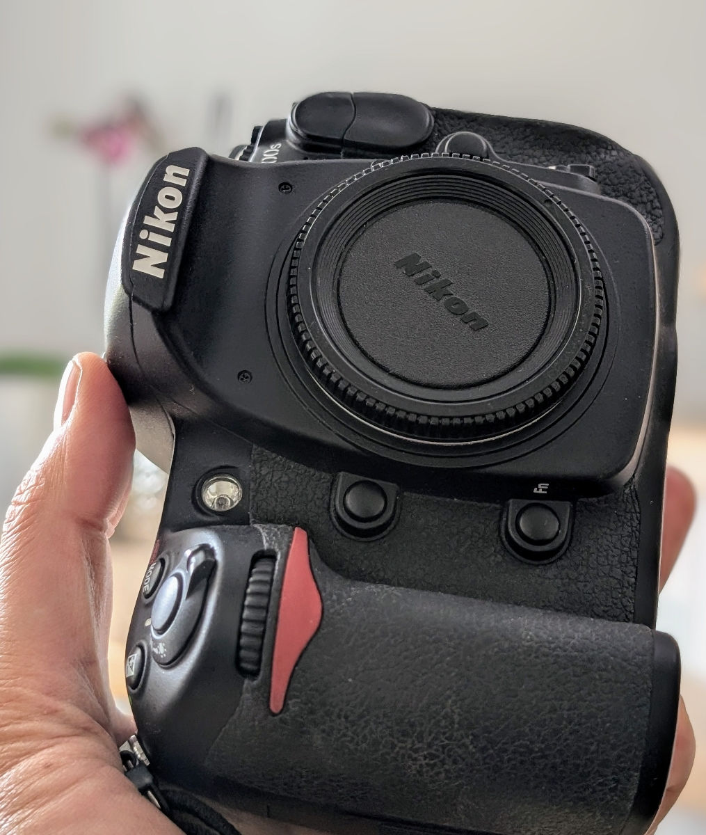 Nikon D300s in stare foarte bună  foto 0