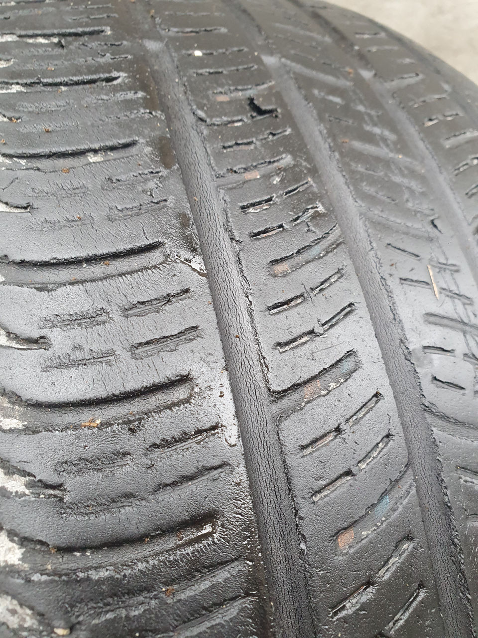 225/45/ R18- Continental. foto 6