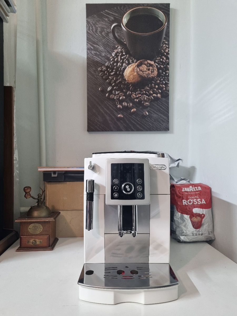 Delonghi ECAM 23.210W