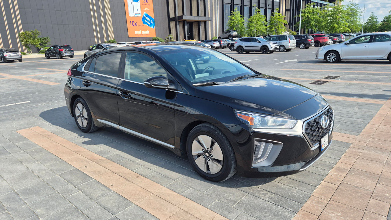 Hyundai IONIQ foto 1