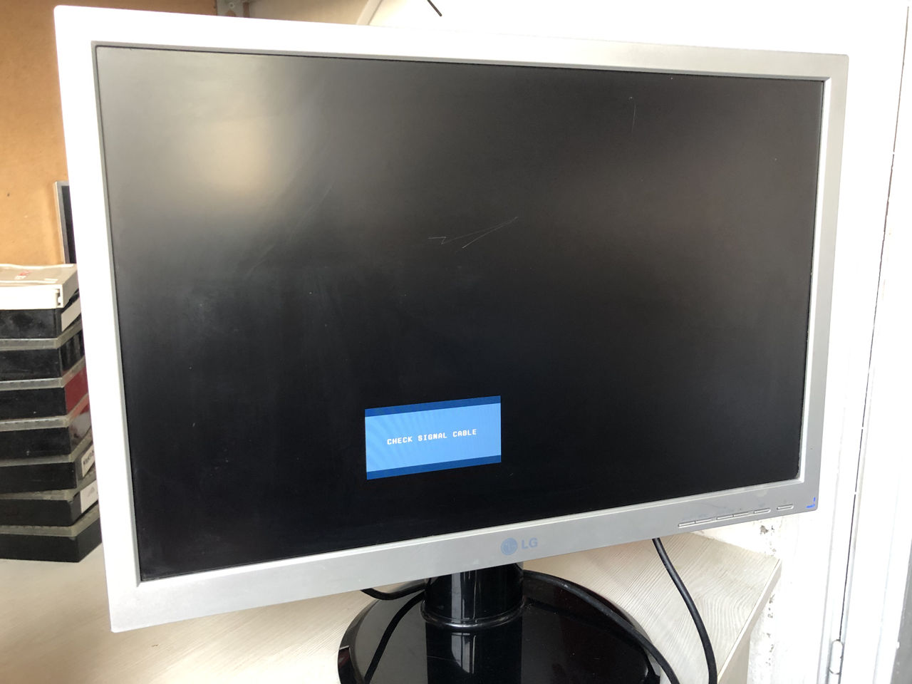LG Flatron l222ws