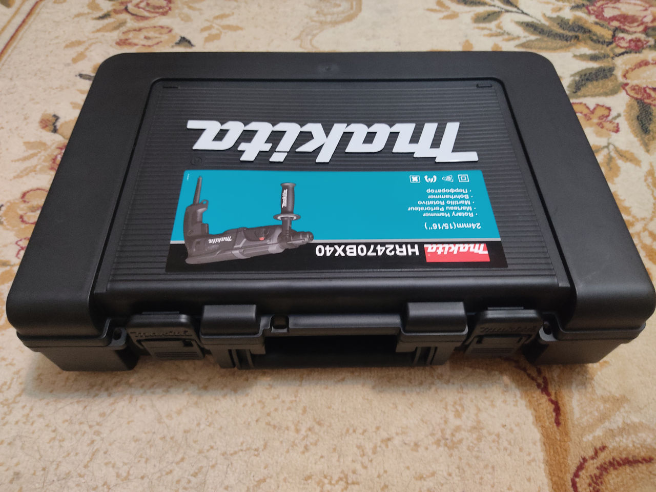 Makita perforator