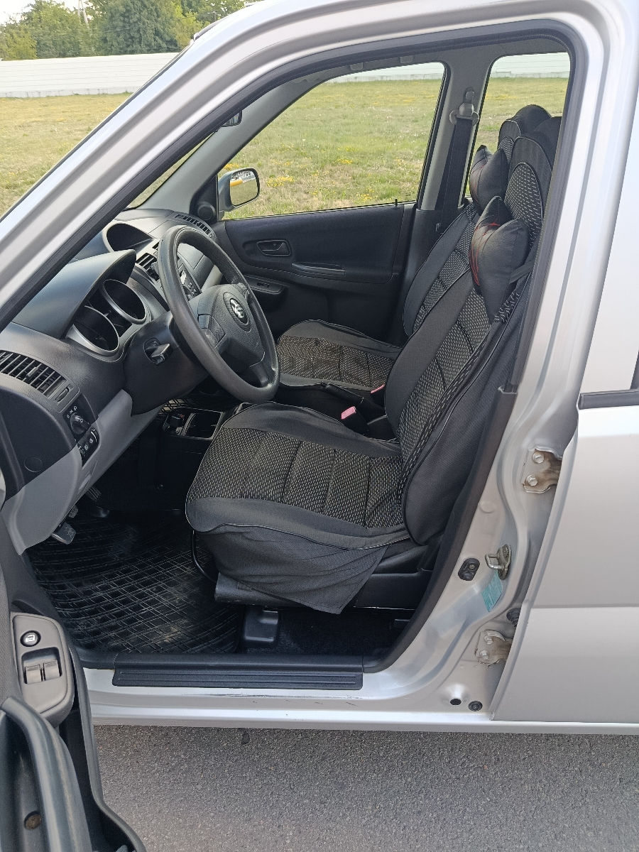 Suzuki Ignis foto 4