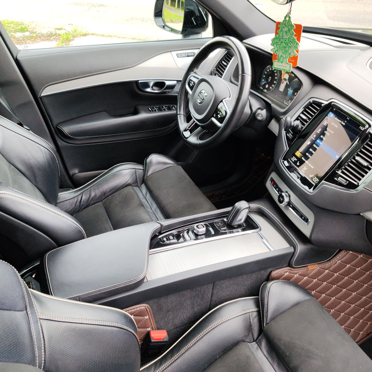 Volvo XC90 foto 14