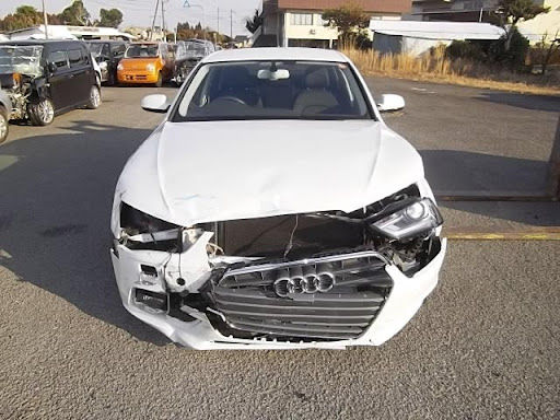 Audi A4 фото 0