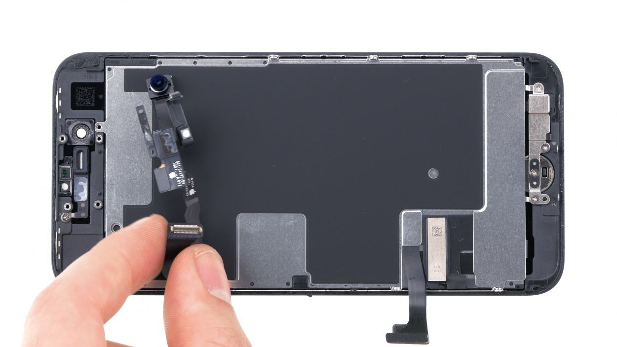 Piese Iphone 7 Plus 8 piese-iphone-7-plus-8