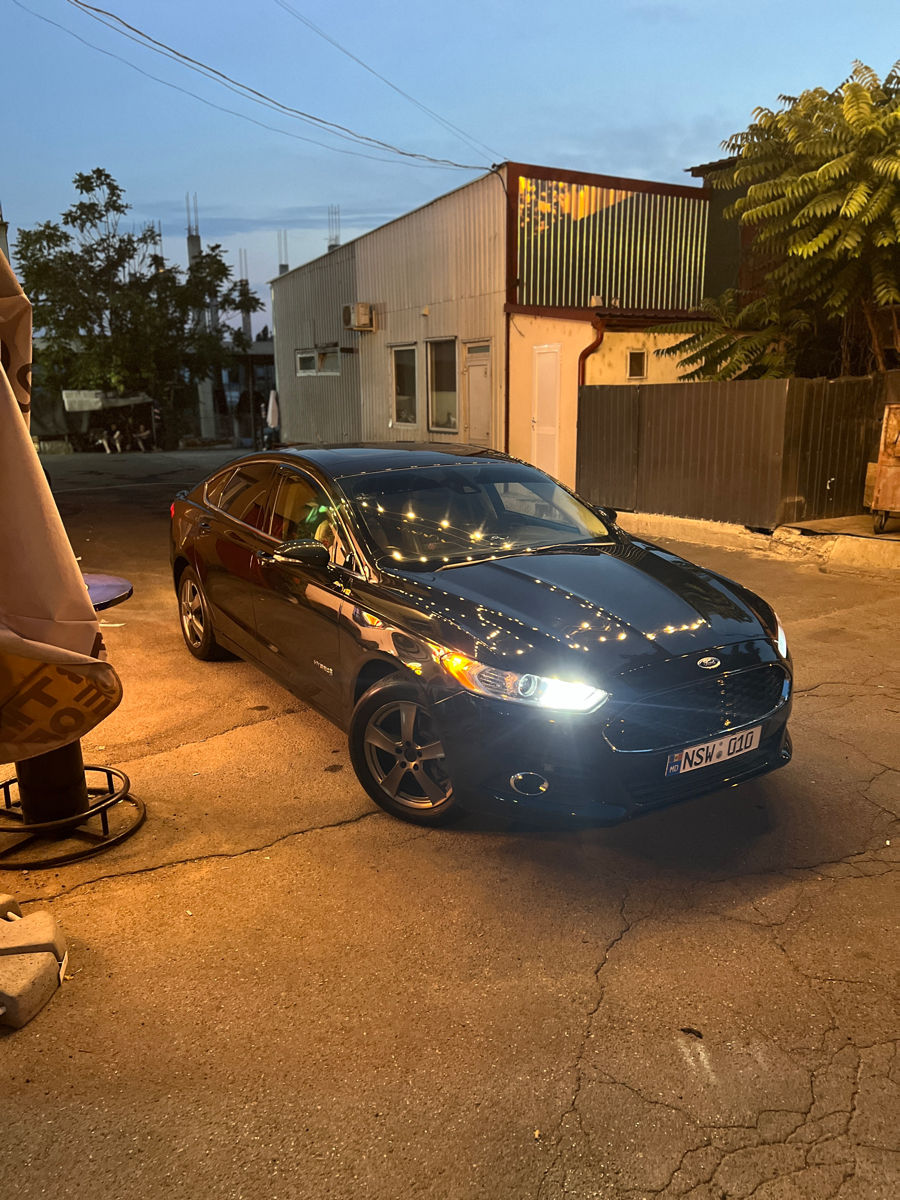 Ford Fusion фото 1
