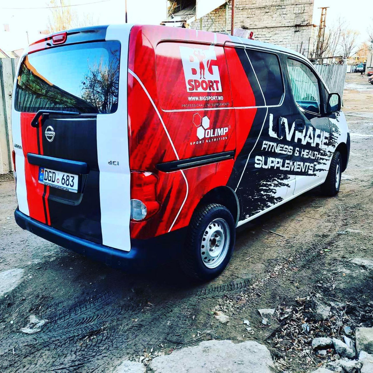 Colantare auto | Publicitate pe mașini | Design + Producție + Aplicare foto 6