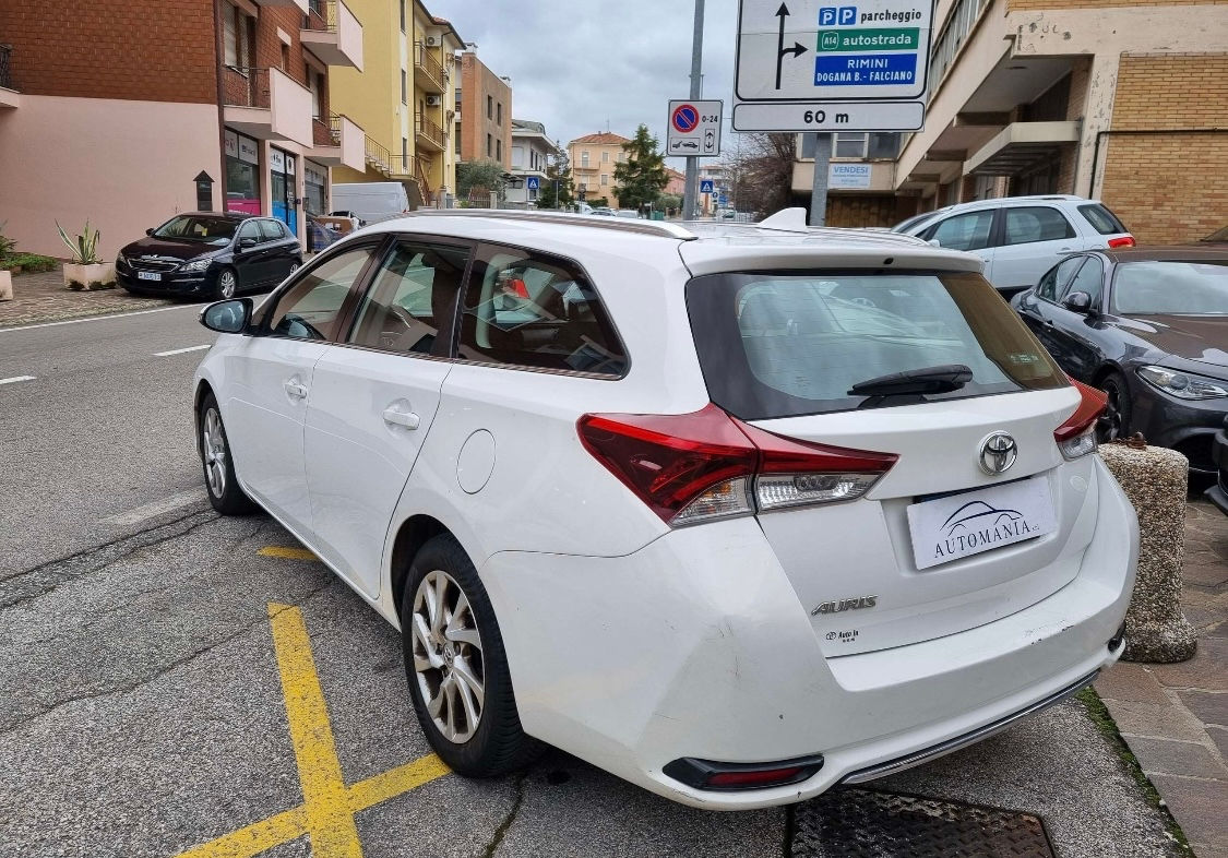 Toyota Auris foto 3