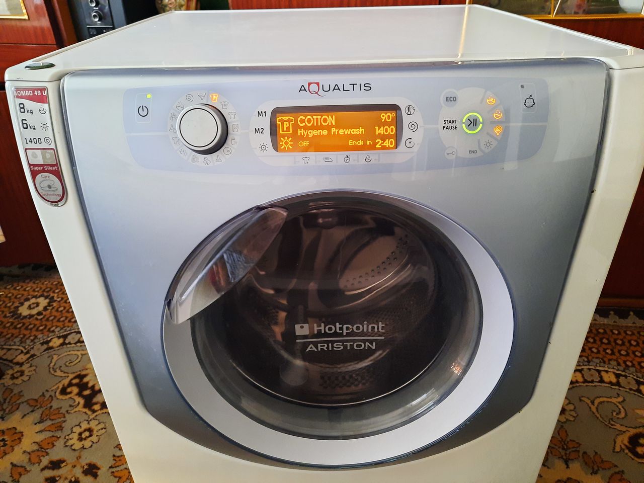 Стиральная машина с сушкой Hotpoint Ariston AQM8D 49 U