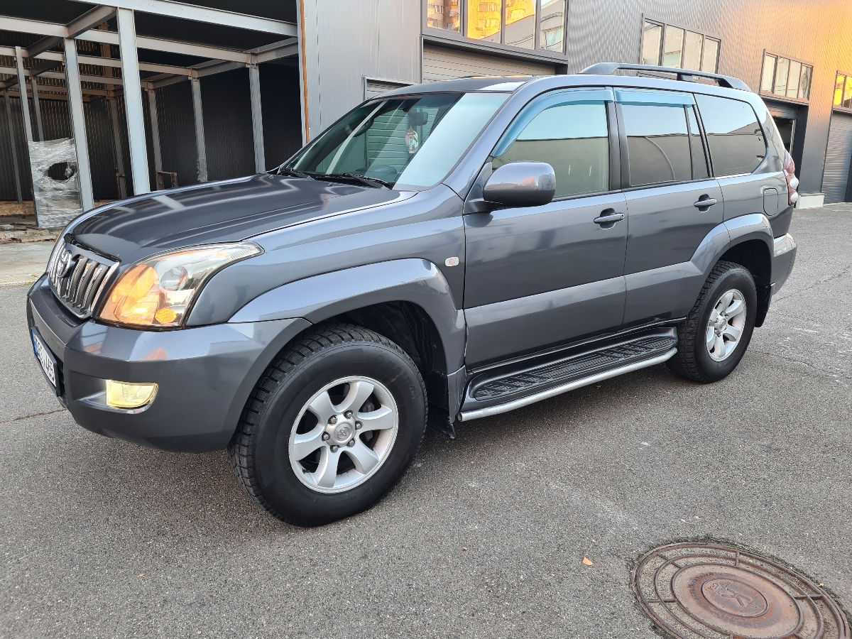 Toyota Land Cruiser foto 2