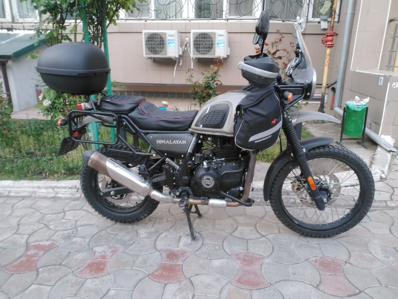 Royal Enfield Himalayan фото 0