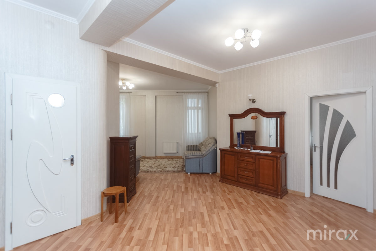 Apartament cu 3 camere, 117 m², Centru, Chișinău foto 12