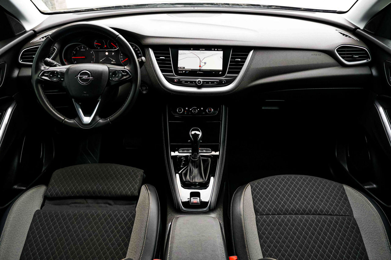 Opel Grandland X фото 6