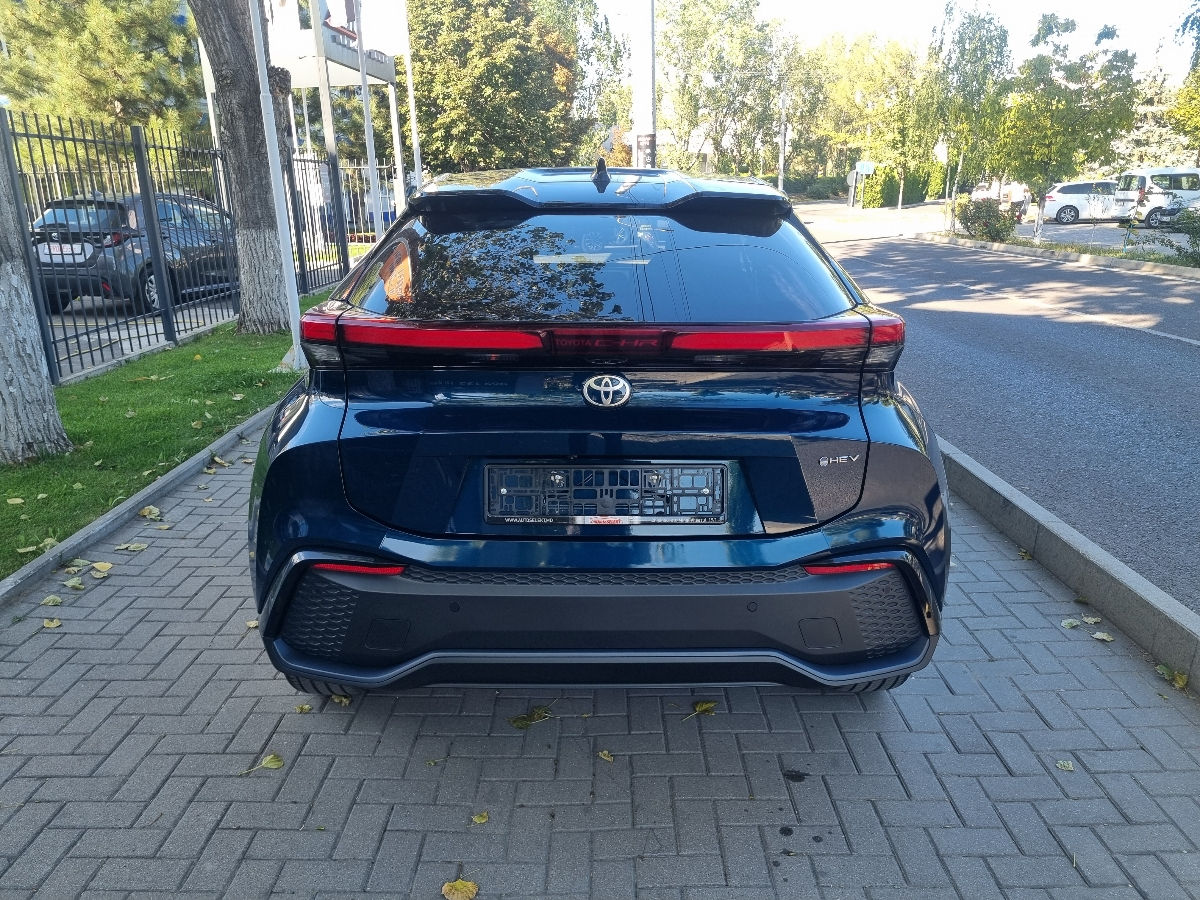 Toyota C-HR 2024 photo 6