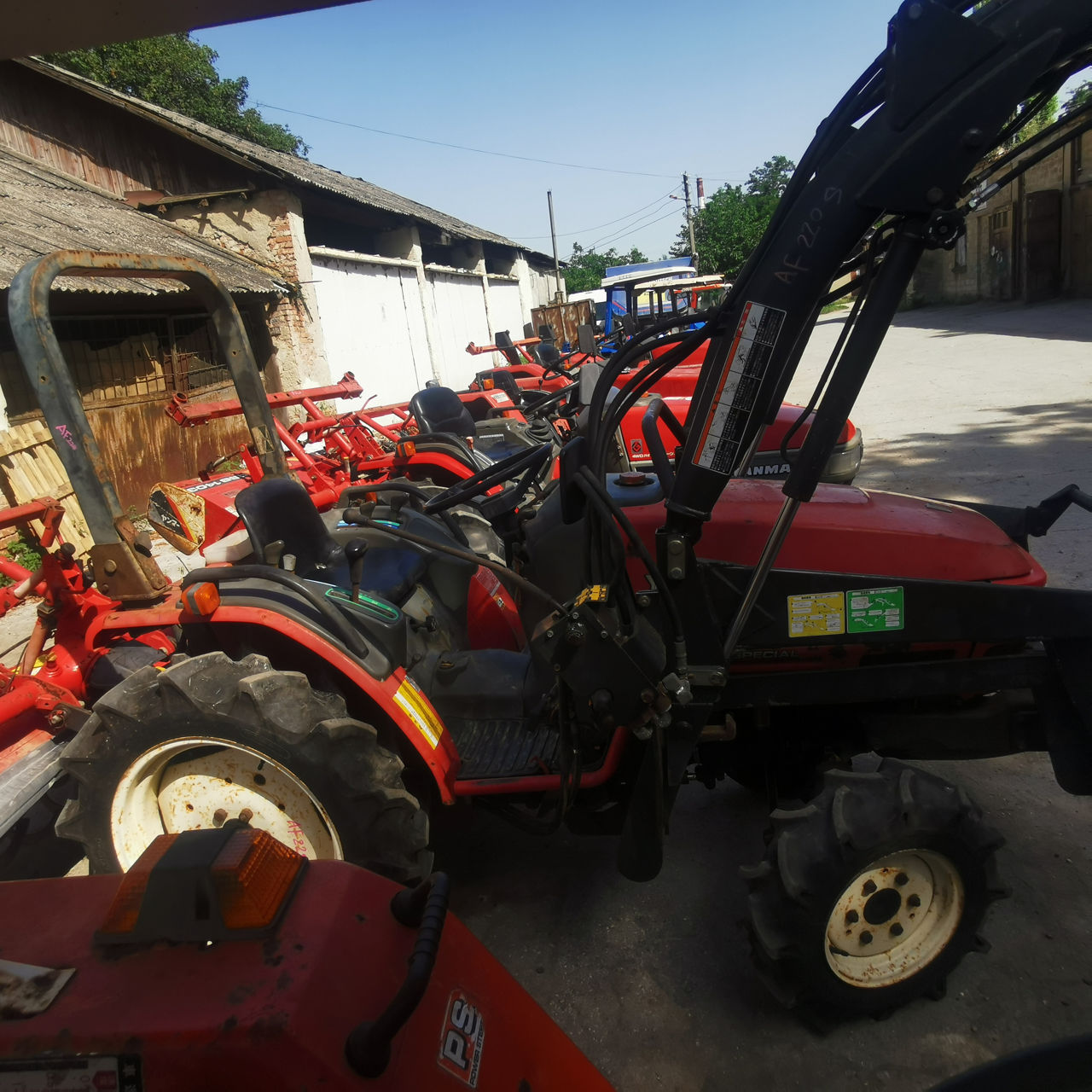 Tractoare japoneze  - Kubota, Yanmar, Iseki. Recent Importat foto 7