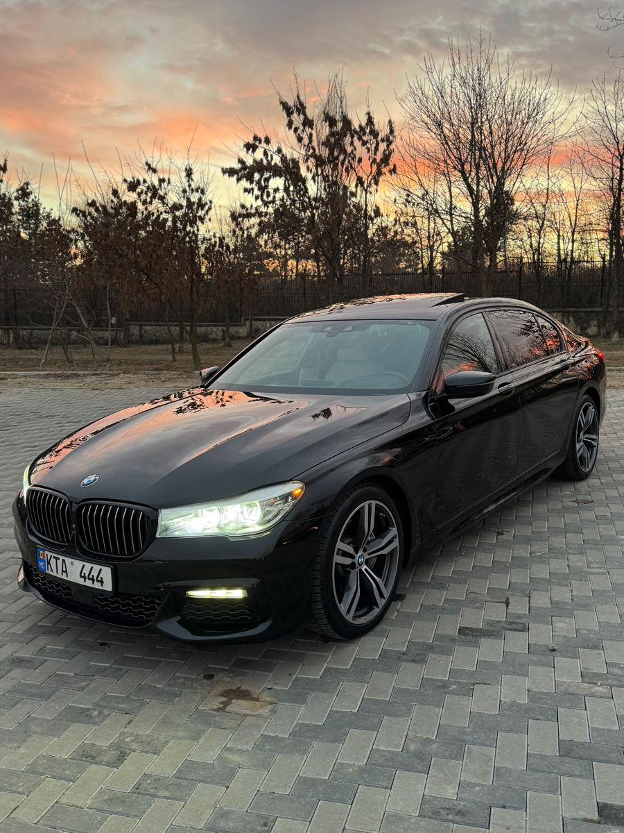 BMW 7 Series foto 2