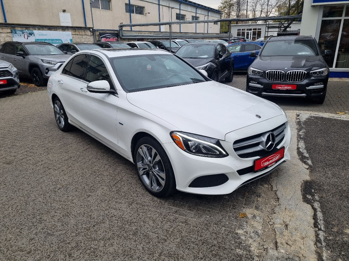 Mercedes C-Class 2017 photo 3