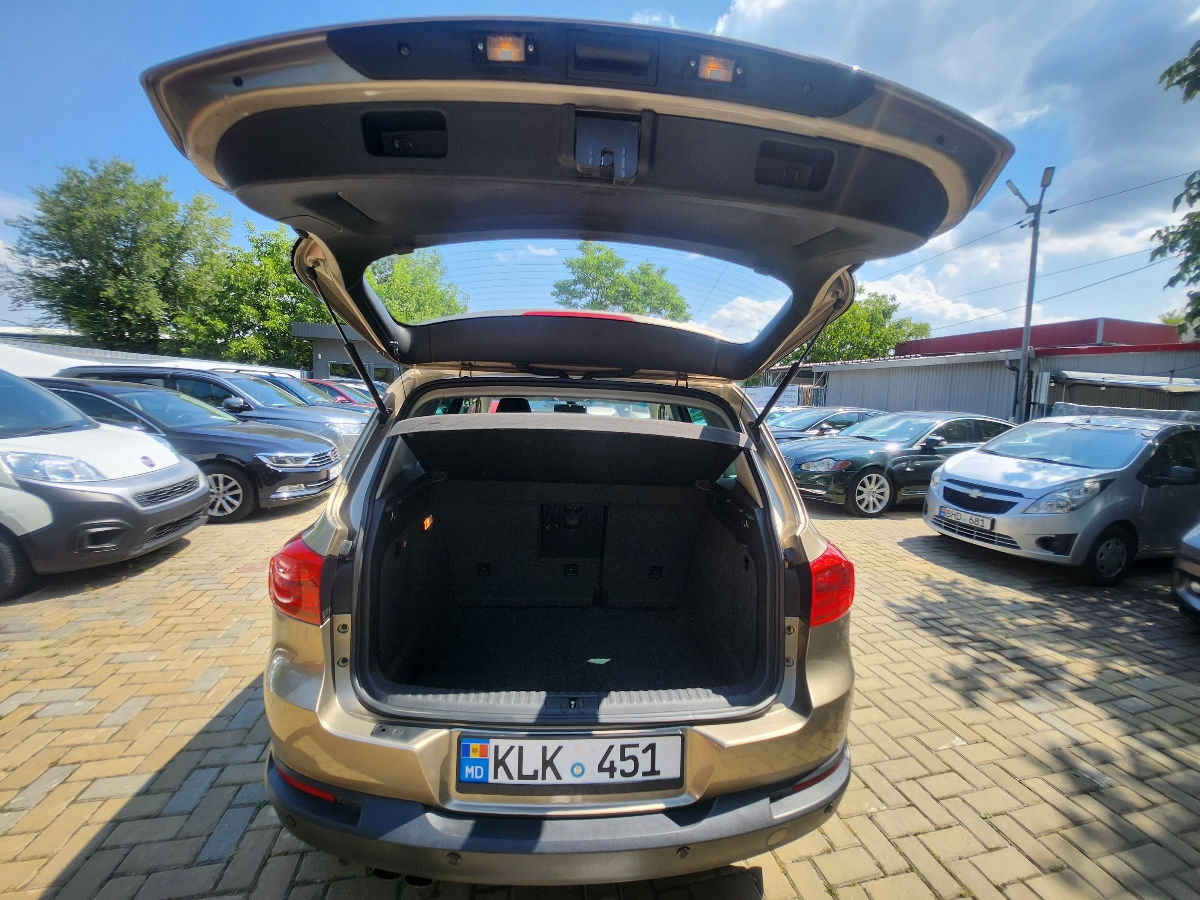 Volkswagen Tiguan foto 14