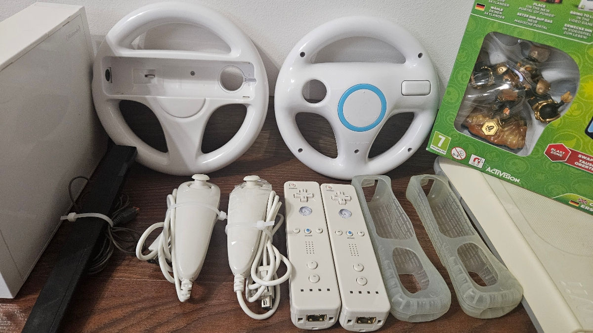Nintendo Wii RVL-001 White – Set complet cu jocuri și accesorii
 foto 1