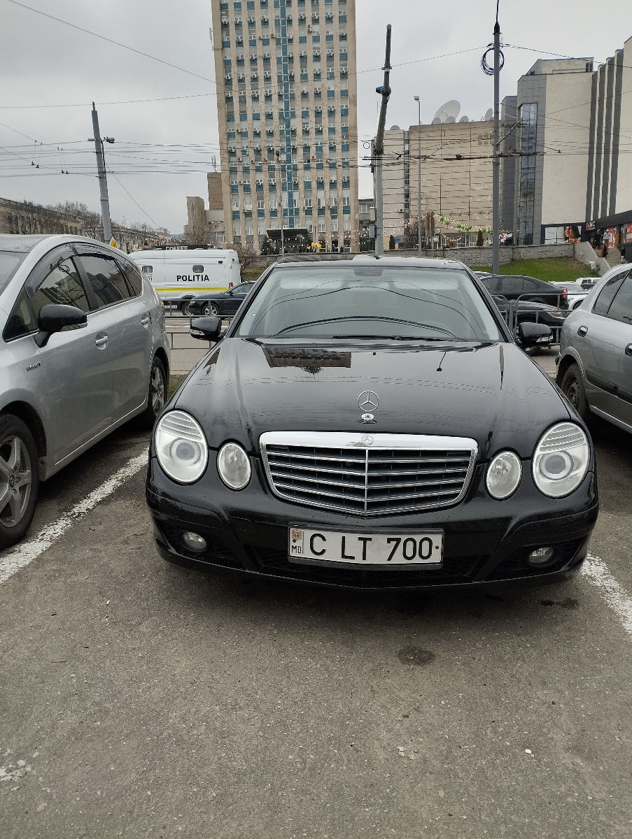 Mercedes E-Class foto 2