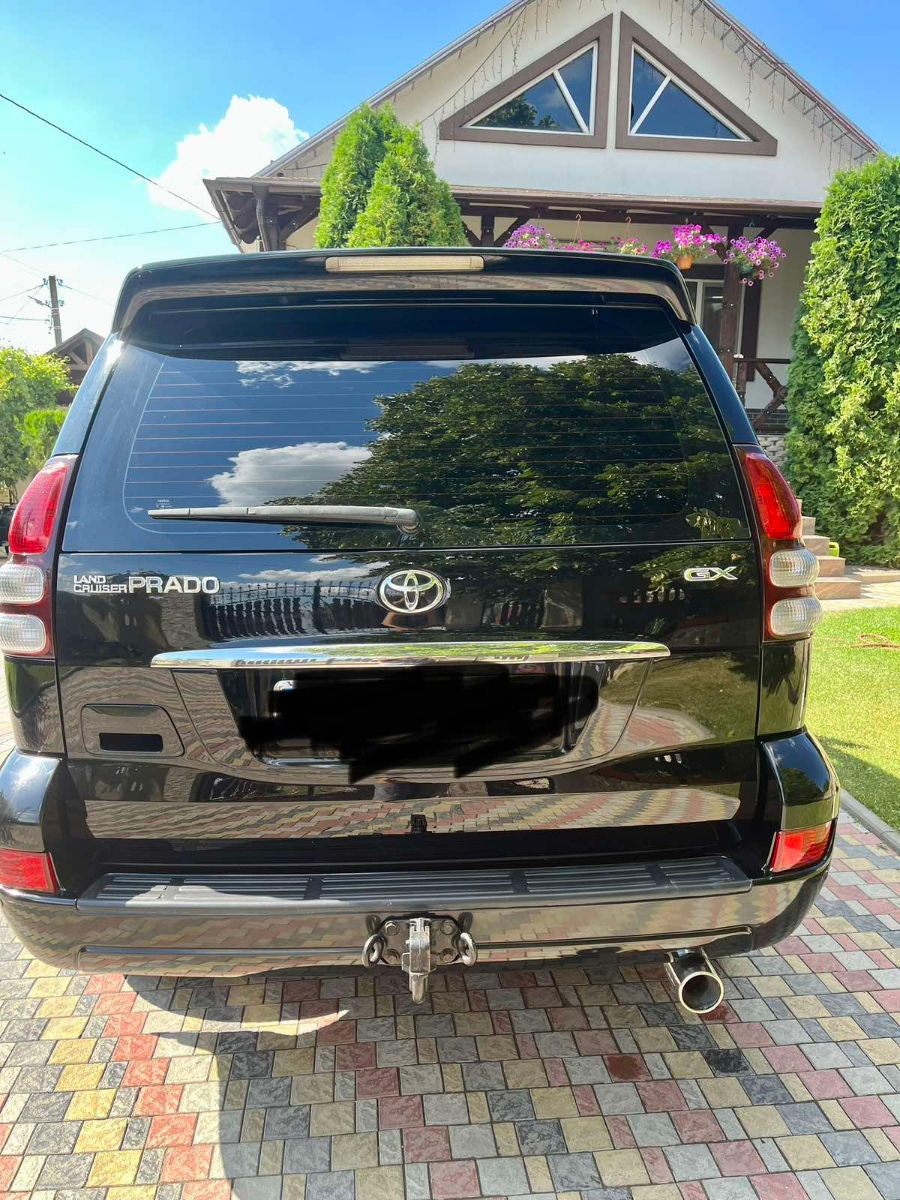 Toyota Land Cruiser Prado foto 2