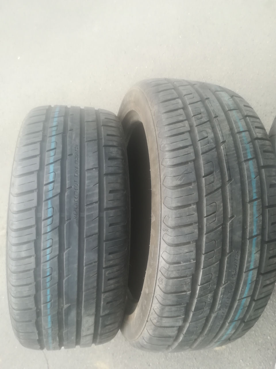 R18 235/45 General AltiMax Sport