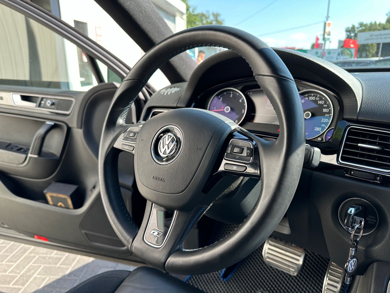 Volkswagen Touareg foto 10