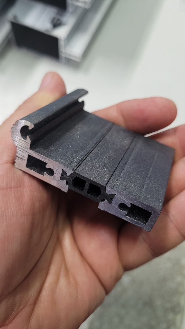 Ferestre si usi din aluminiu Alutech W72 / Алюминевые окна и двери Alutech W72. foto 17