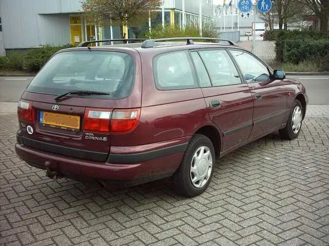 Piese Toyota carina E foto 2