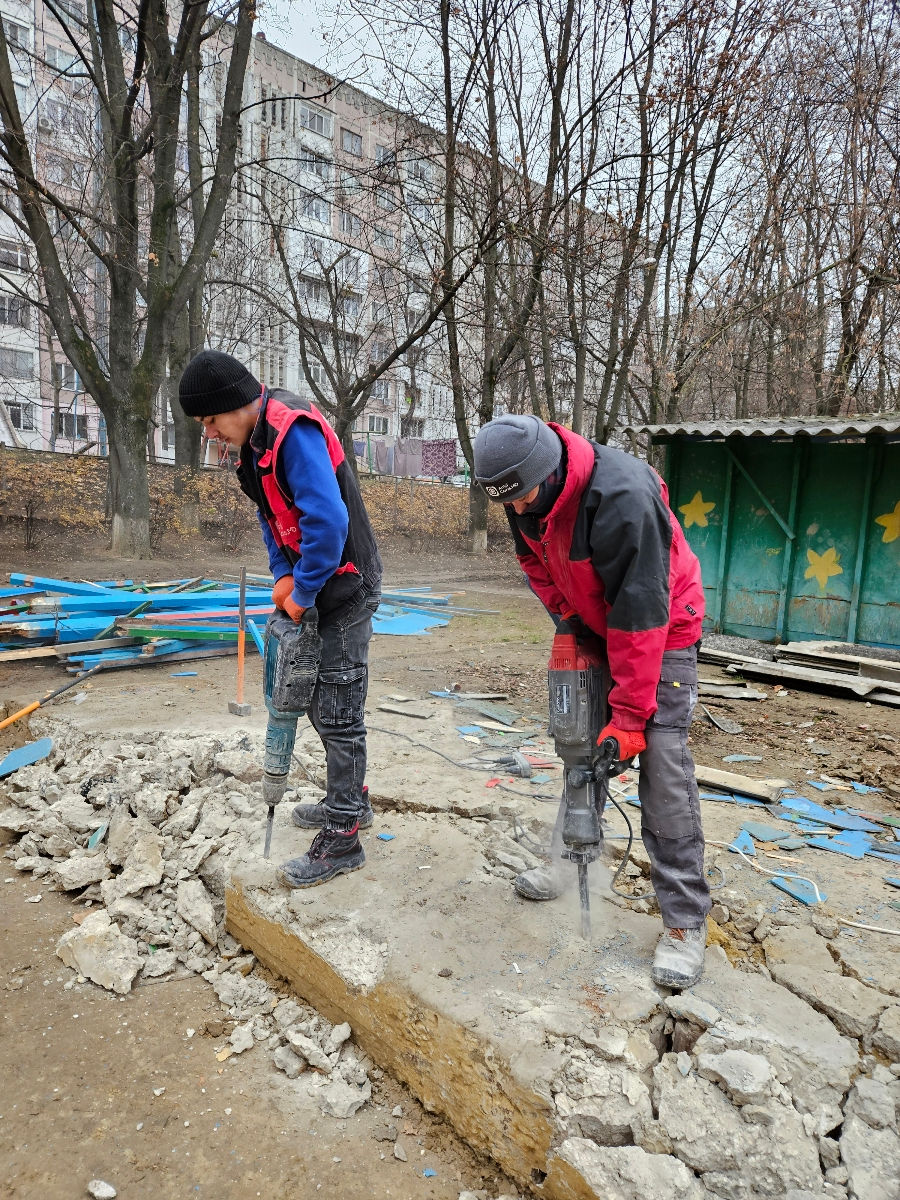 Demolări interioare. демонтажные работы foto 1
