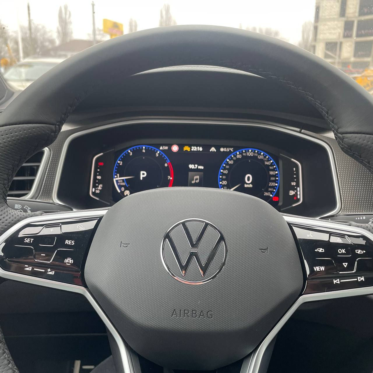 Volkswagen T-Roc foto 7