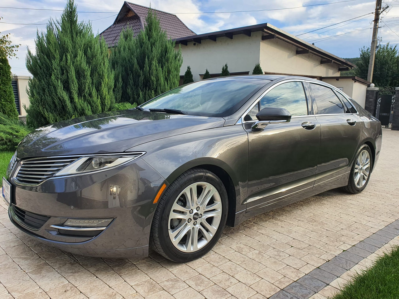 Lincoln MKZ foto 1