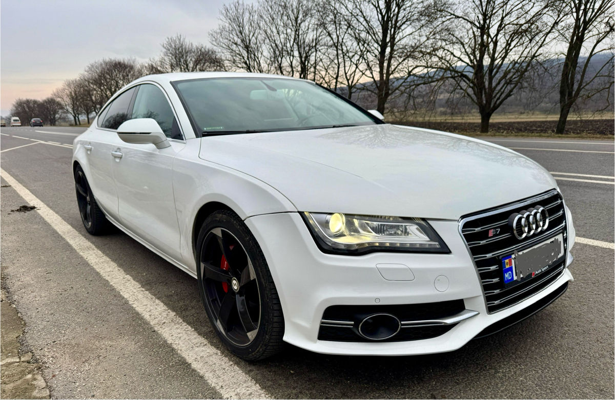 Audi S7 фото 1