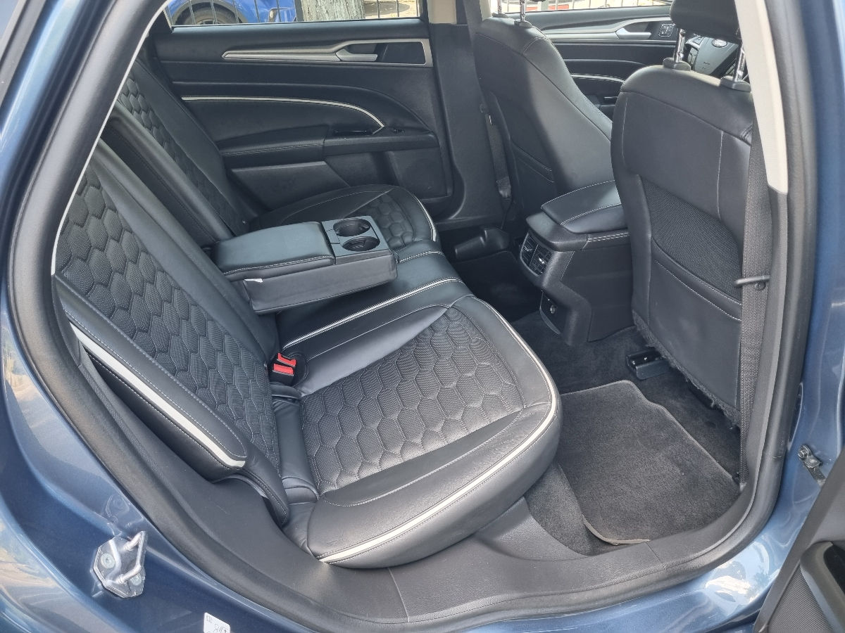Ford Mondeo 2018 photo 18