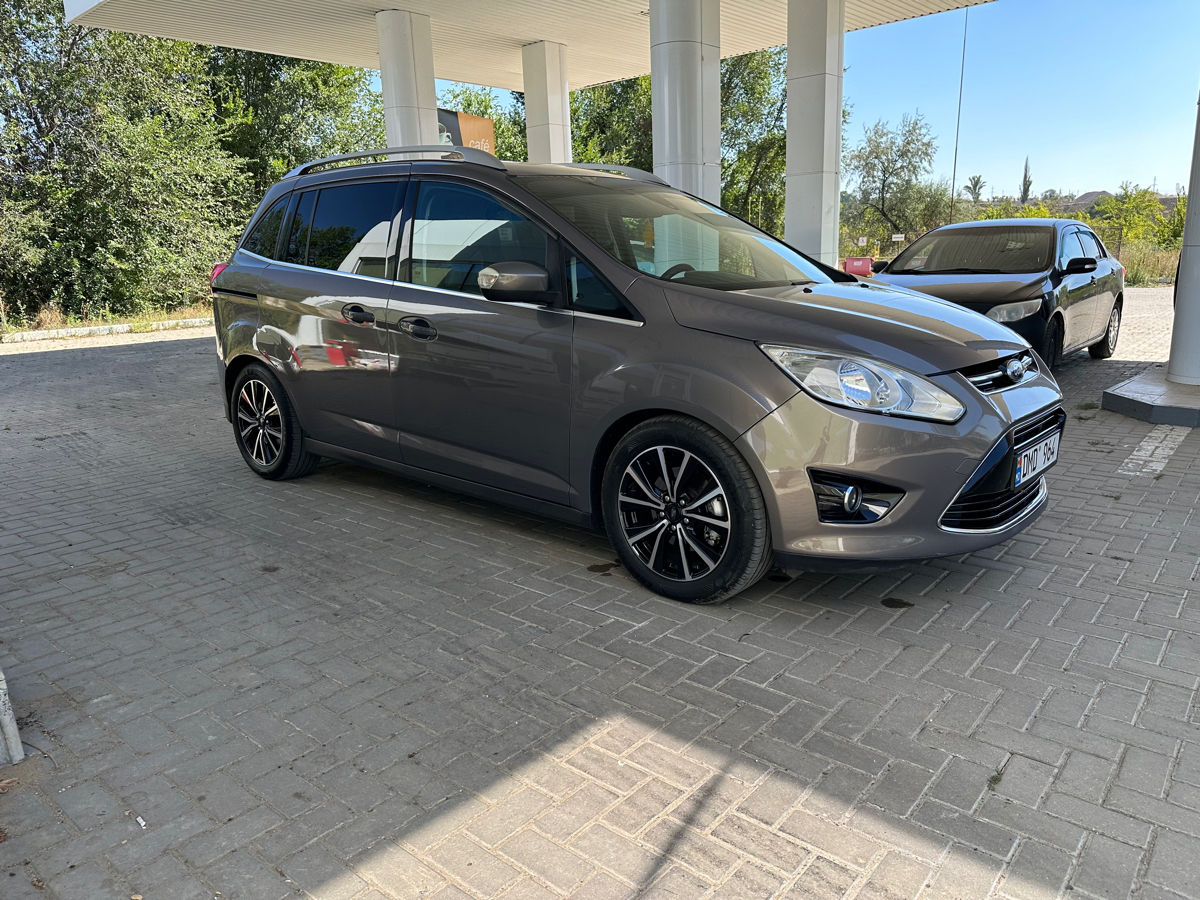 Ford Grand C-MAX foto 2