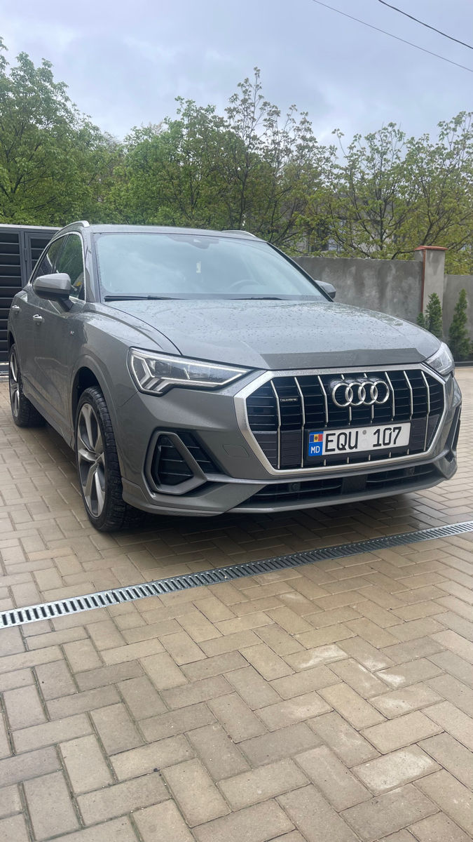 Audi Q3 foto 0