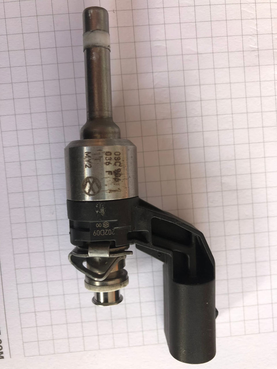 03C906036F Форсунка FSI/TSI