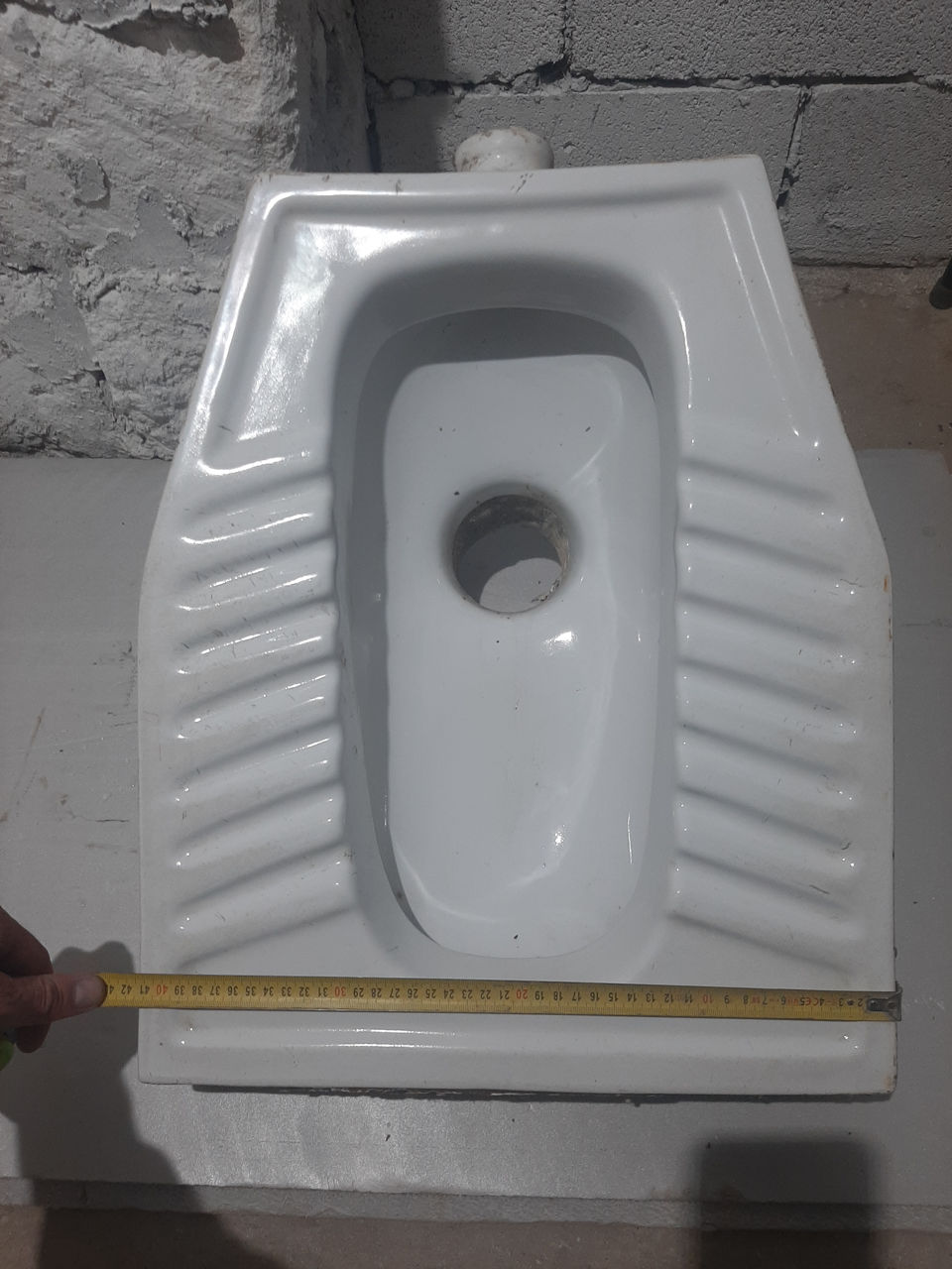 Чаша генуя (напольный унитаз) Vas de closet \"Ghenuia\" ceramic