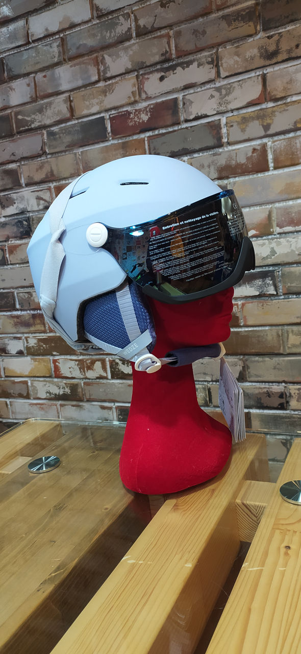 Горнолыжный шлем,  очки foto 7