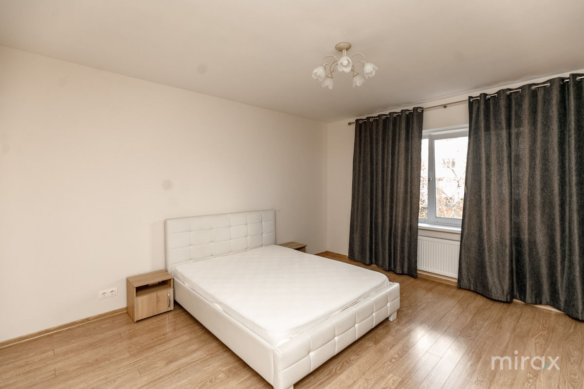 Apartament cu 2 camere, 93 m², Botanica, Chișinău foto 3