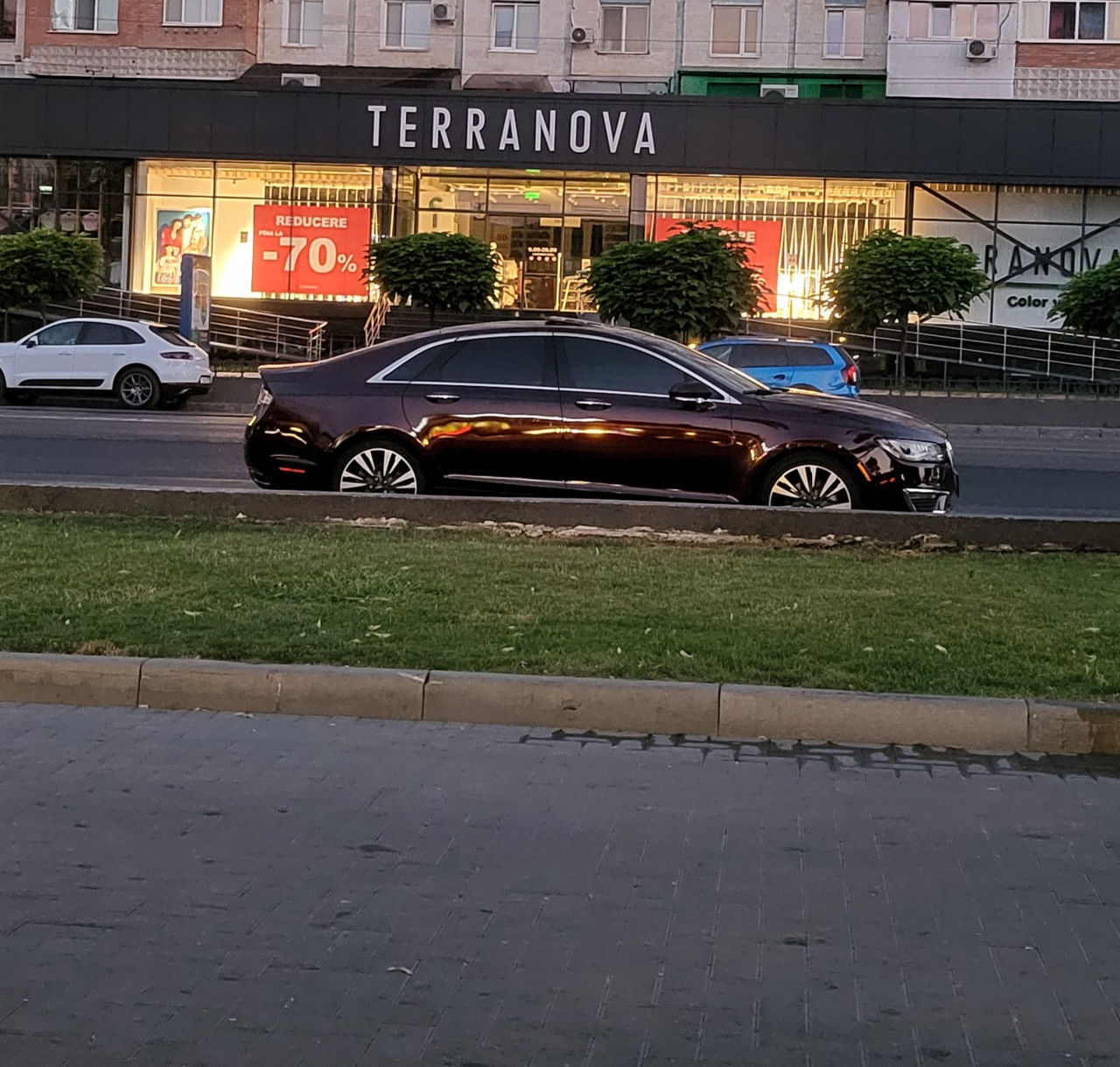 Lincoln MKZ foto 2