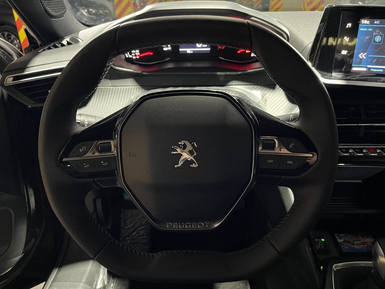 Peugeot 2008 foto 5