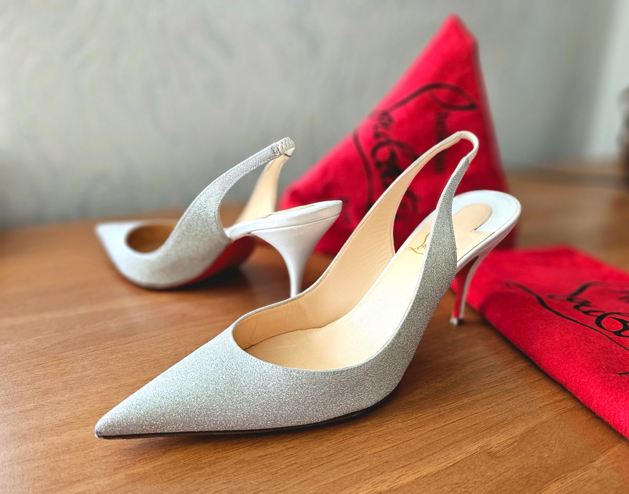 Pantofi Christian Louboutin foto 3