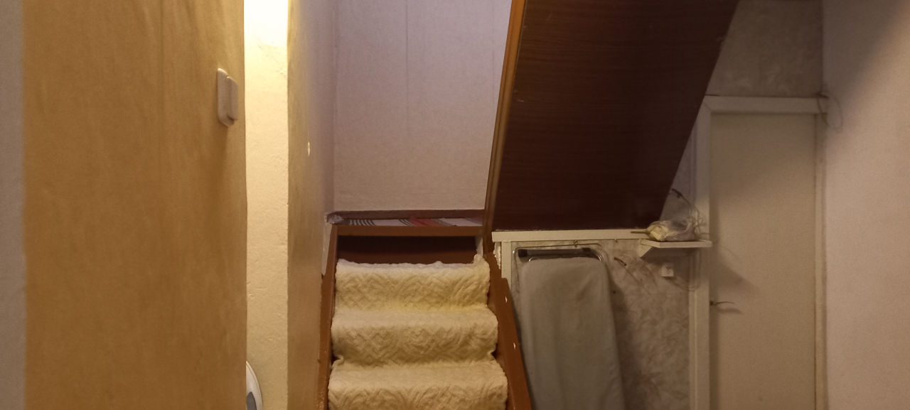 Spre vinzare casa cu suprafata de 90 m.p in s.Roscani. foto 10